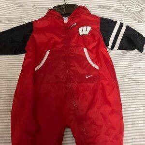 Nike red wind jumper size 6/9 months